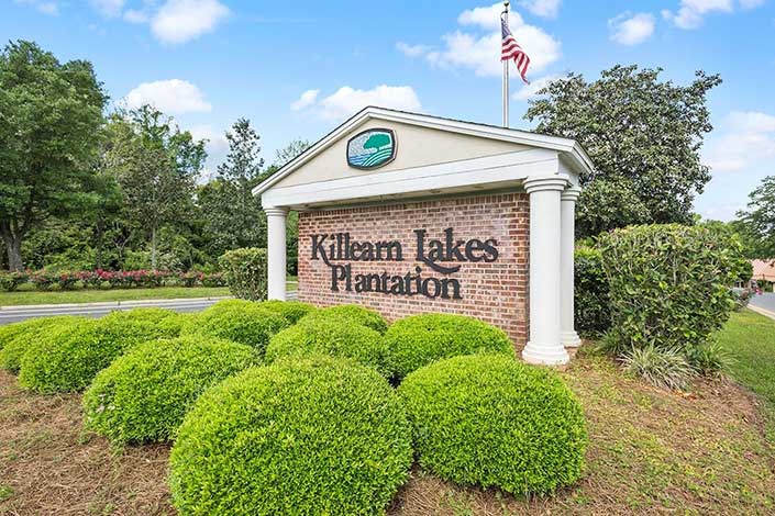 Entrance sign for Killearn Lakes Plantation, a neighborhood in Tallahassee, Florida, located near Thomasville Road.