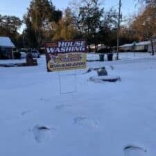 Tallahassee Pressure washing yard sign in snow